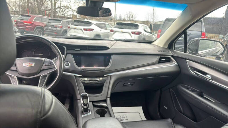 2017 Cadillac XT5 Luxury