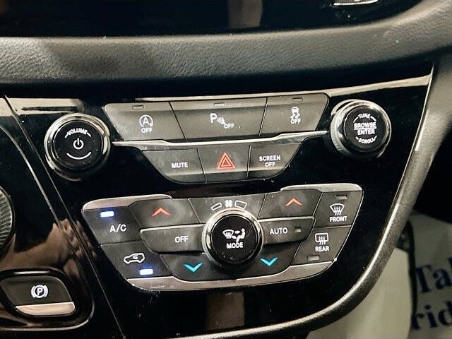 2020 Chrysler Pacifica Touring