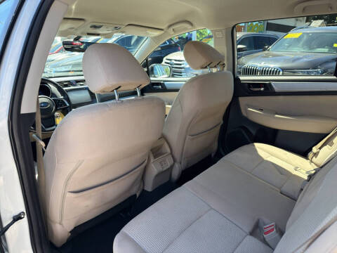 2018 Subaru Outback 2.5i Premium