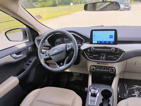 2020 Ford Escape SEL