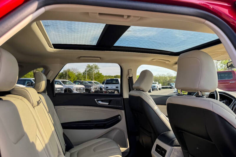 2021 Ford Edge Titanium