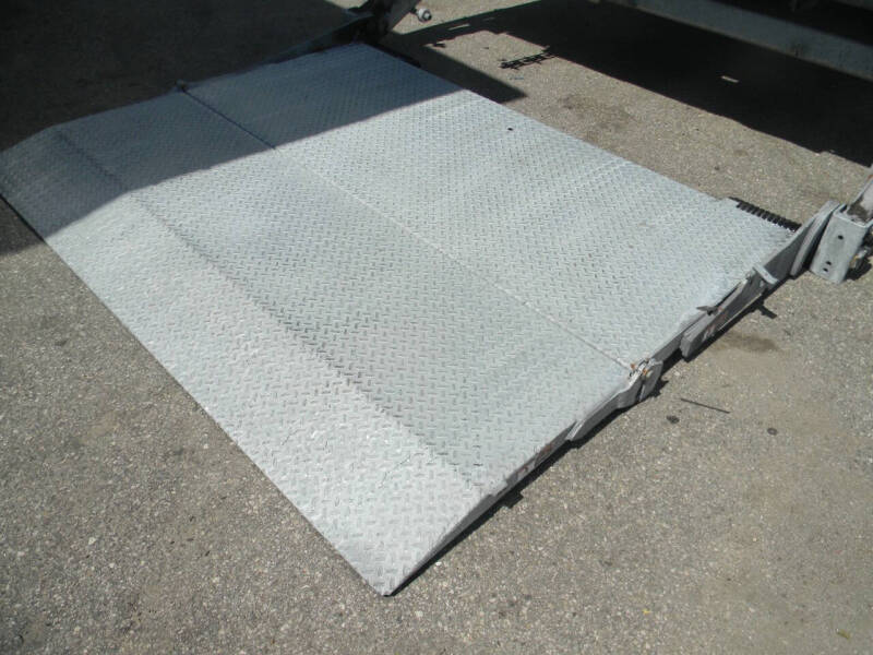 2022 Freightliner M2 106