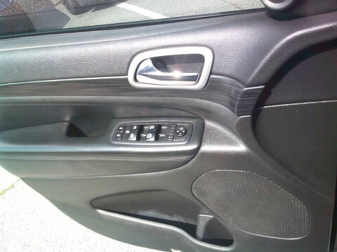 2020 Jeep Grand Cherokee Laredo