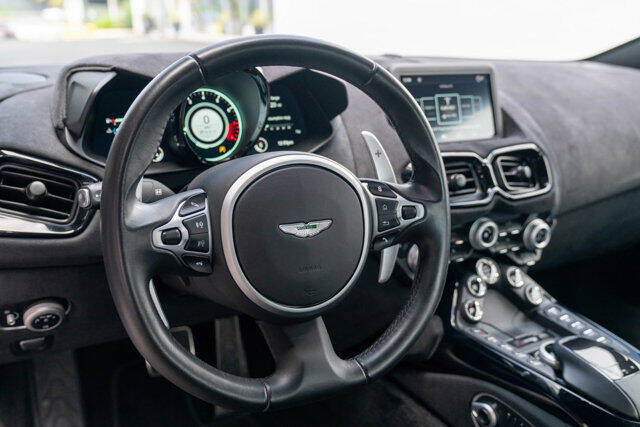 2019 Aston Martin Vantage 11