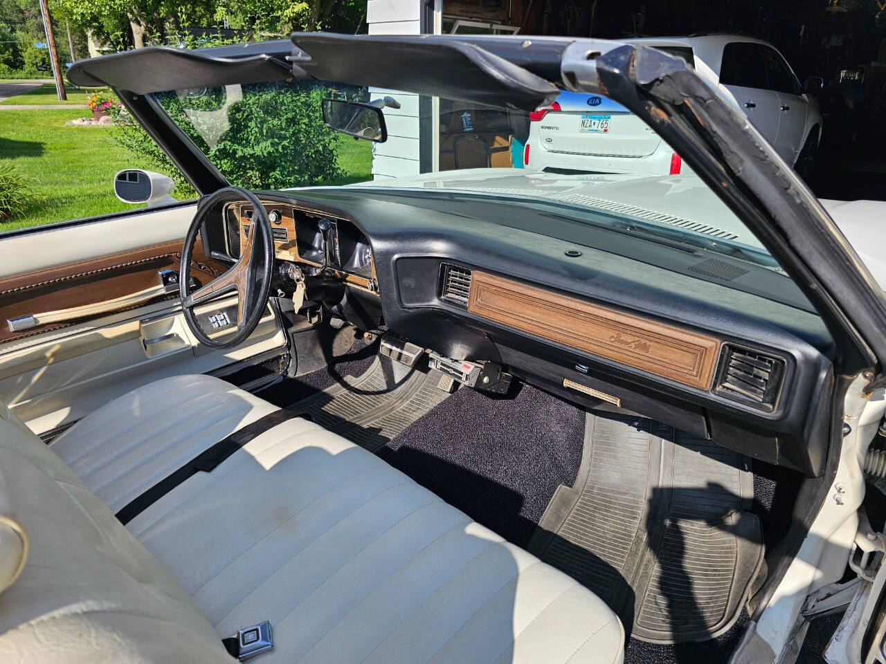 1973 Pontiac Grand Ville 104