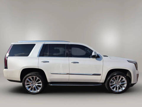 2017 Cadillac Escalade Luxury