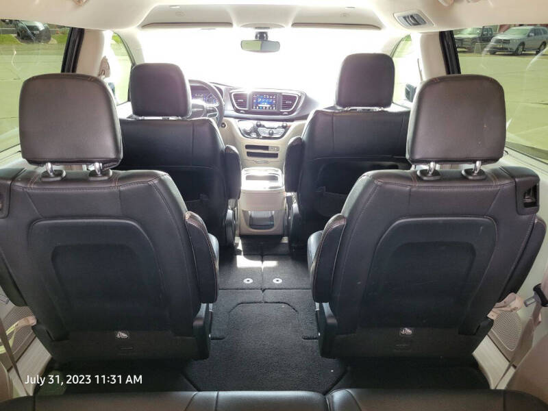 2020 Chrysler Pacifica Touring L