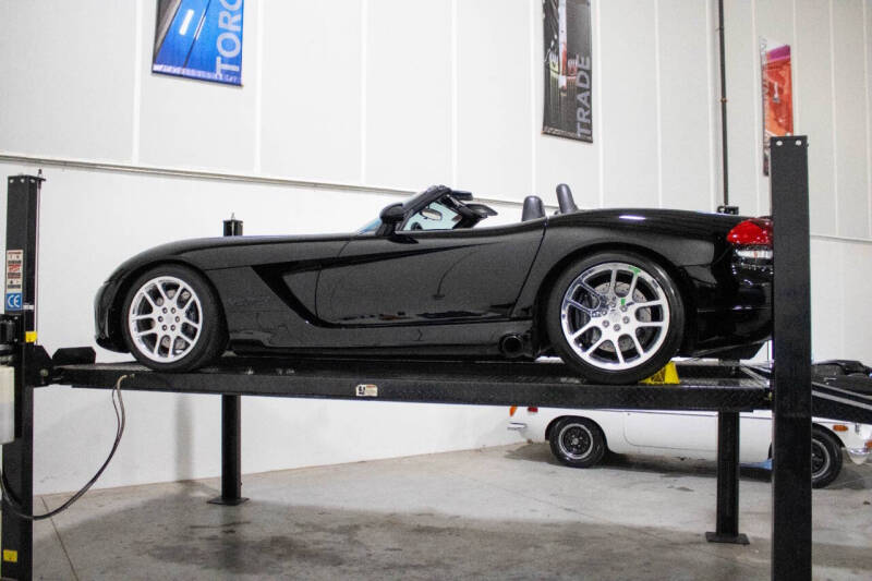 2003 Dodge Viper SRT-10