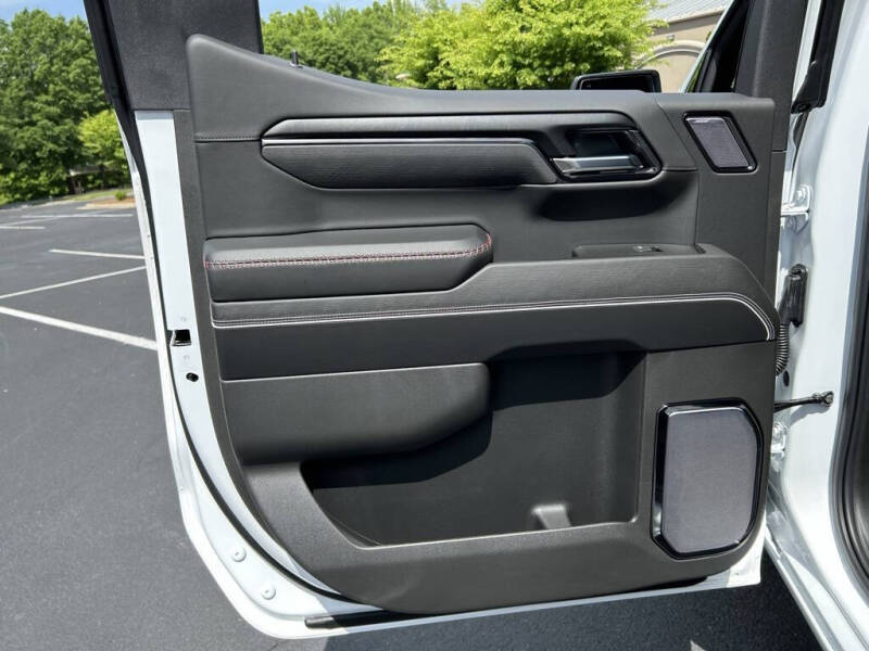 2025 GMC Sierra 1500 AT4X