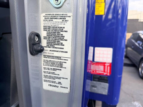 2018 Isuzu NRR