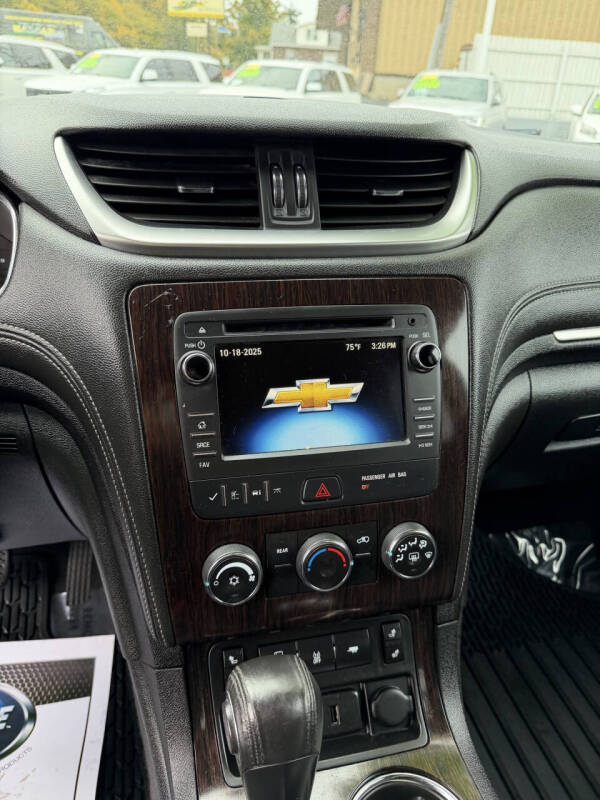 2016 Chevrolet Traverse LT