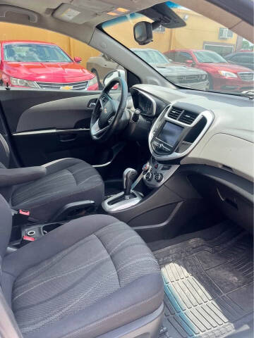 2020 Chevrolet Sonic LT