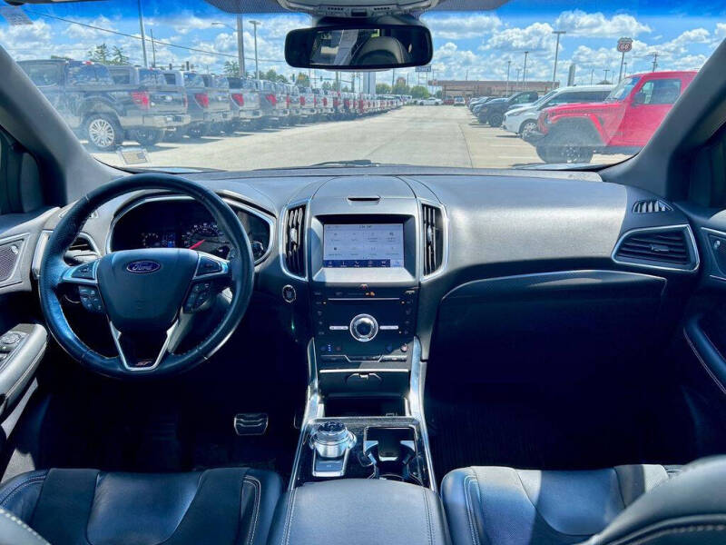 2019 Ford Edge ST