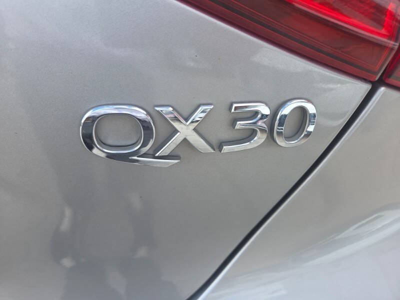 2018 Infiniti QX30 Luxe