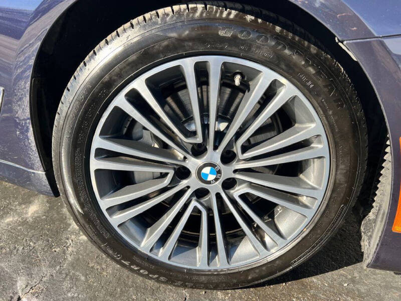 2018 BMW 5 Series 530i