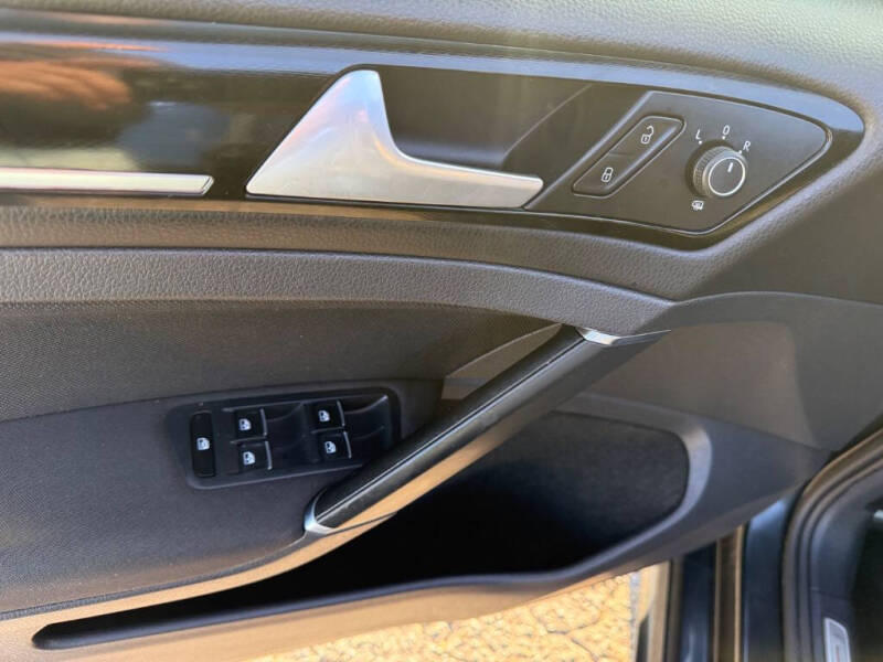 2016 Volkswagen Golf GTI S