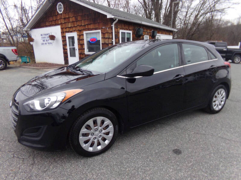 2017 Hyundai Elantra GT GT's photo