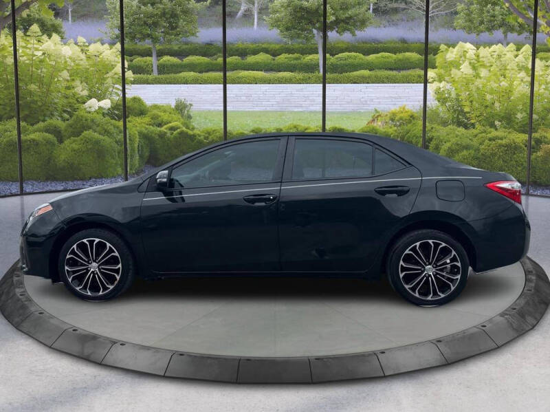 2014 Toyota Corolla S Plus photo 6