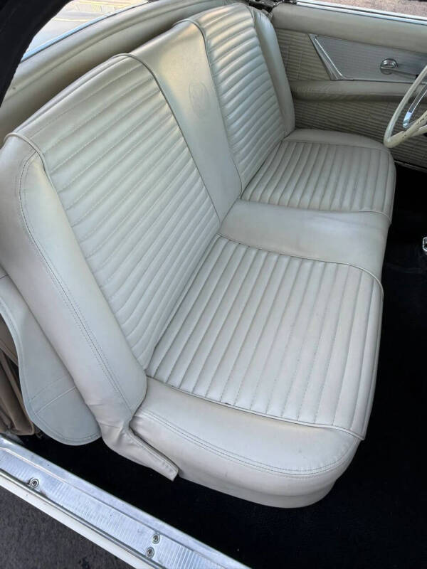 1957 Ford Thunderbird