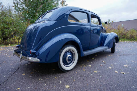 1937 Ford Deluxe