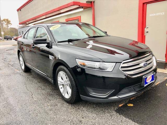 2016 Ford Taurus for sale at Richardson Sales & Service in Highland IN