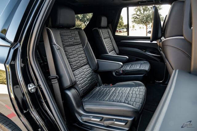 2025 Cadillac Escalade-V