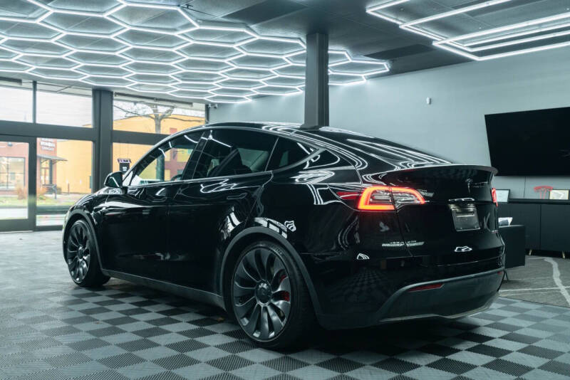 2023 Tesla Model Y Performance