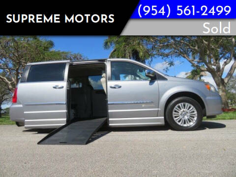 2013 Chrysler Town and Country Limited