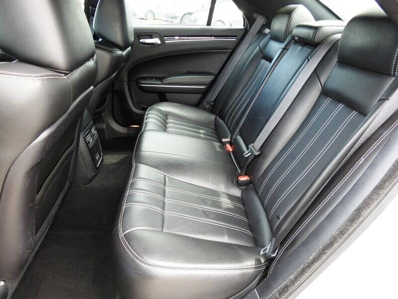 2021 CHRYSLER 300 Sedan - $23,900