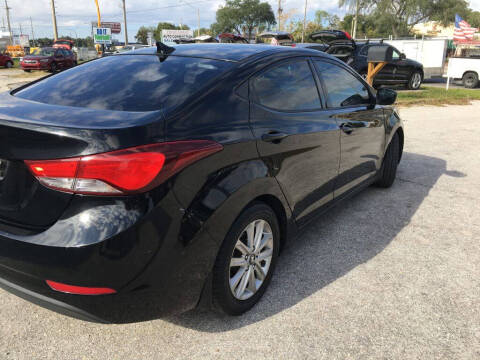 2014 Hyundai Elantra SE