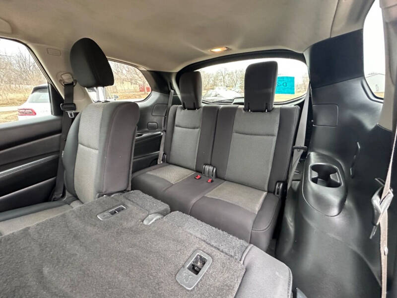 2018 Nissan Pathfinder SV