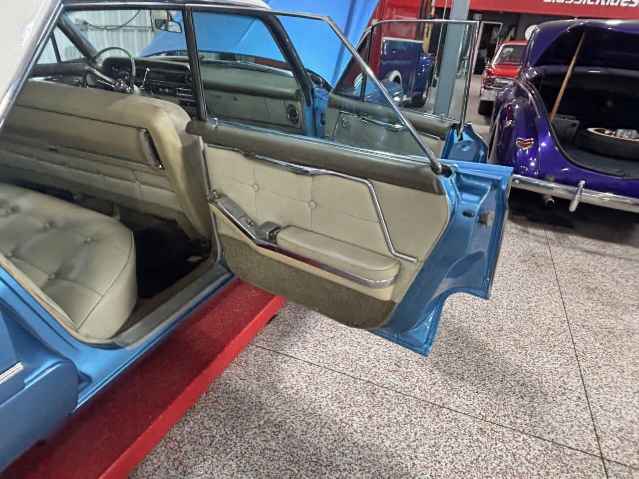 1963 Cadillac DeVille 38