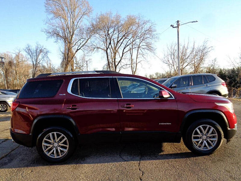 2017 GMC Acadia SLE-2