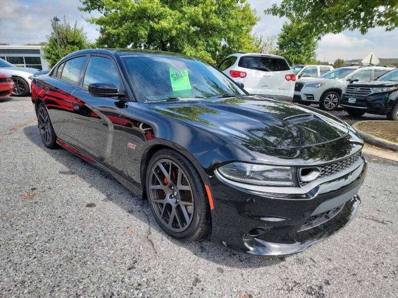 2017 Dodge Charger R/T's photo