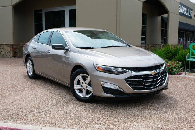 2022 Chevrolet Malibu for sale at Mcandrew Motors in Arlington TX