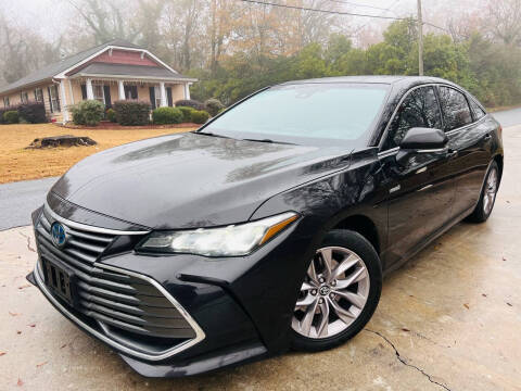 2019 Toyota Avalon Hybrid for sale at Cobb Luxury Cars in Marietta GA