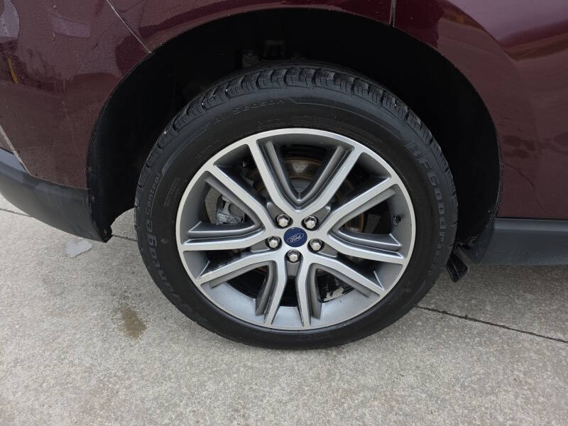 2022 Ford Edge Titanium