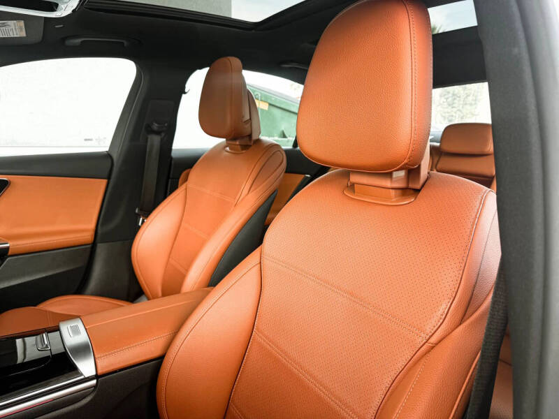 2022 Mercedes-Benz C-Class C 300