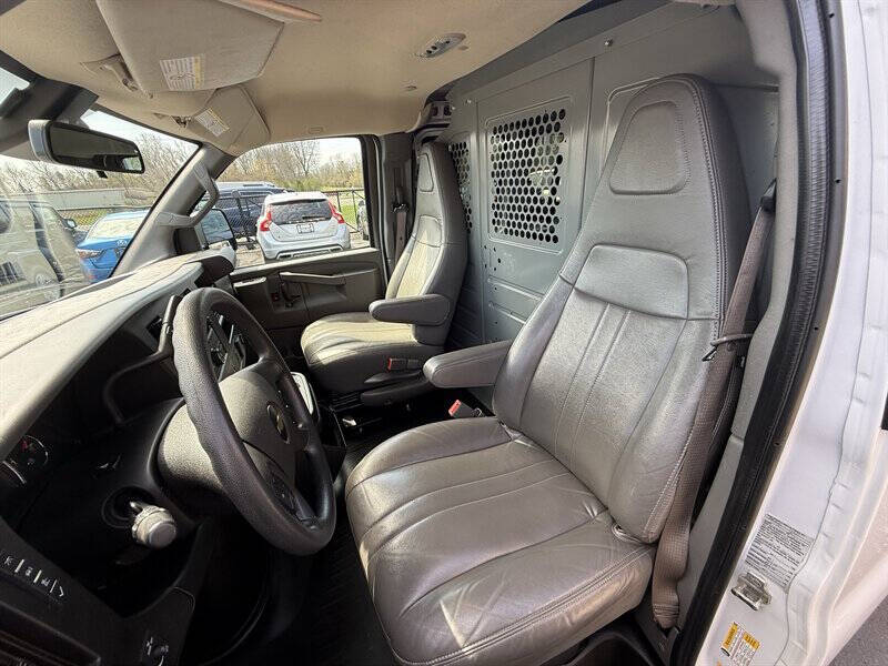 2021 Chevrolet Express 2500