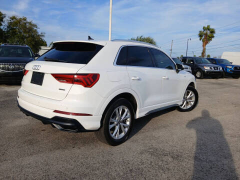 2021 Audi Q3 quattro S line Premium 45 TFSI