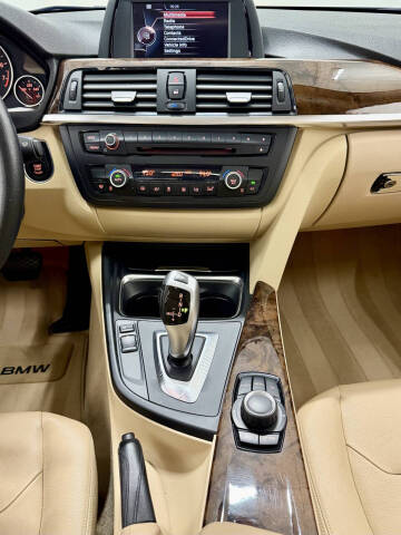 2015 BMW 3 Series 328i