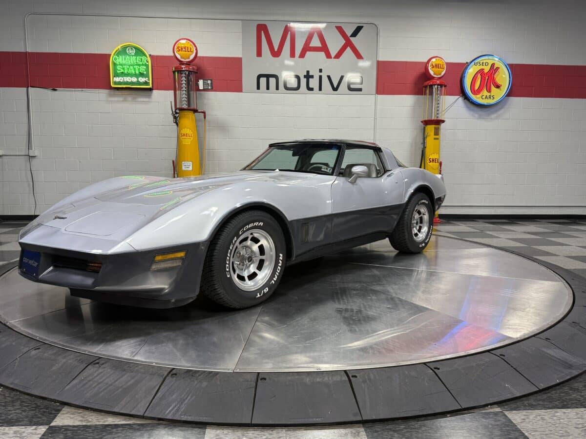 1981 Chevrolet Corvette 15