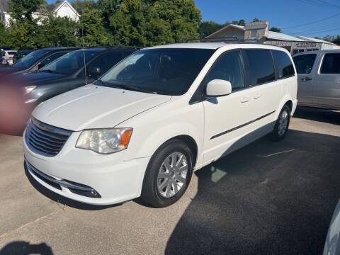 2013 Chrysler Town and Country for sale at Doug Dawson Motor Sales in Mount Sterling KY
