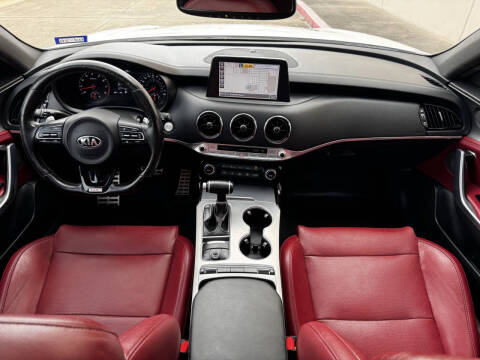 2020 Kia Stinger GT1