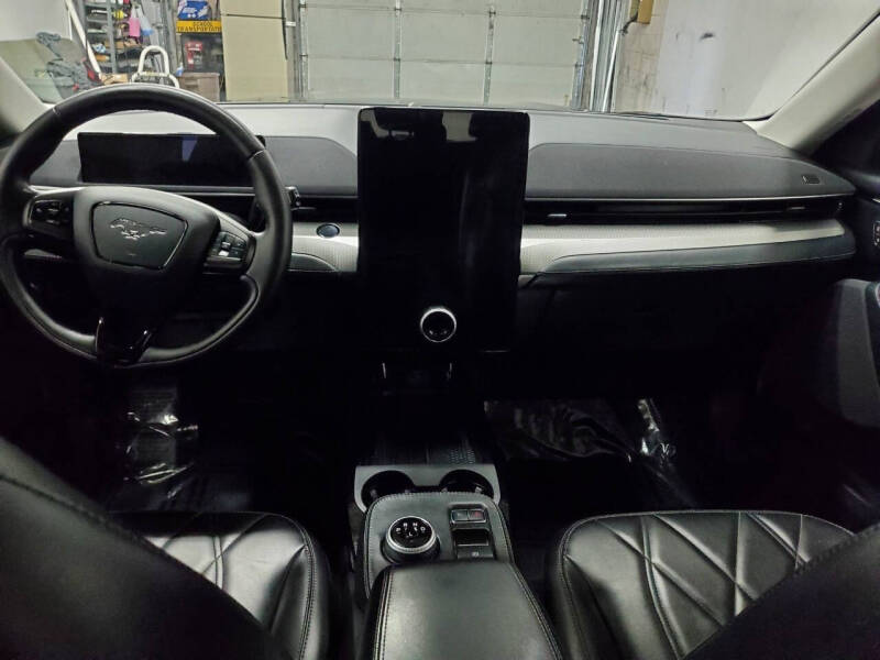 2021 Ford Mustang Mach-E Select