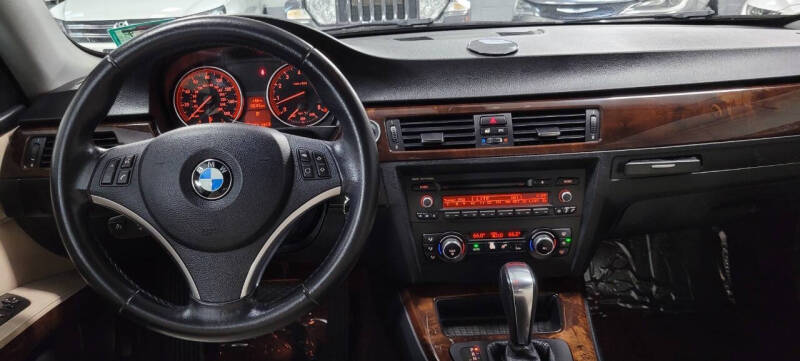 2011 BMW 3 Series 328i