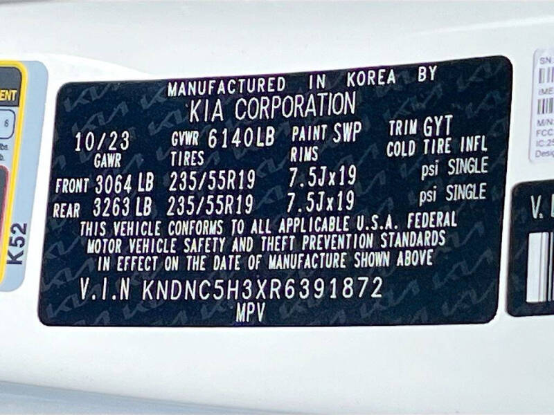 2024 Kia Carnival EX