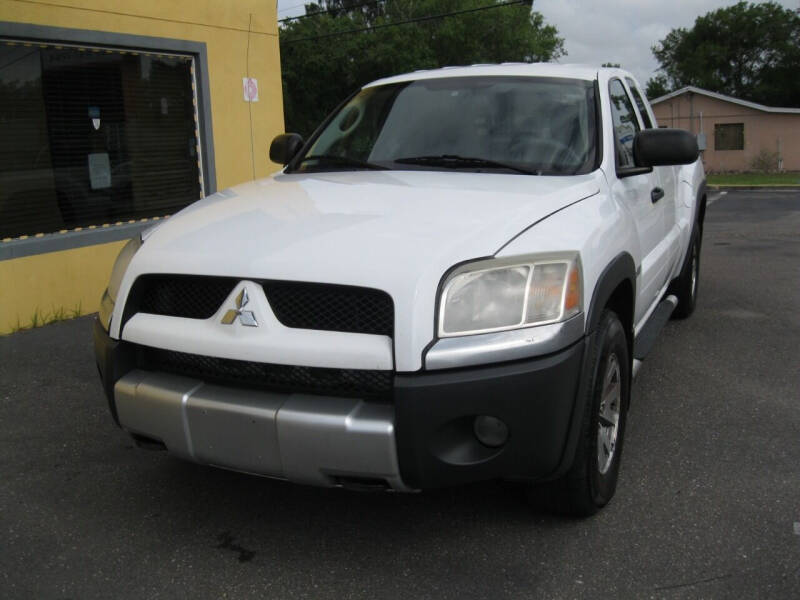 2006 Mitsubishi Raider for sale at PARK AUTOPLAZA in Pinellas Park FL