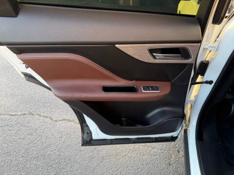 2018 Jaguar F-PACE S