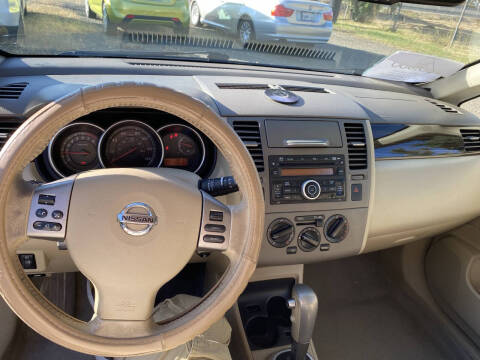 2012 Nissan Versa 1.8 SL